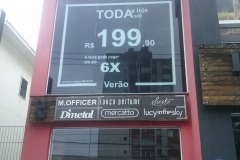 Adesivagem-de-Vitrine-5